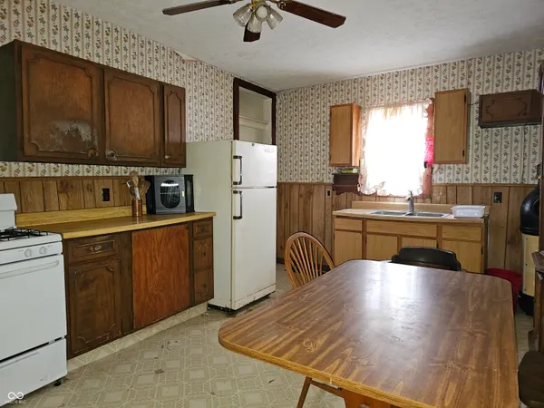 $103,000 | 103 North Franklin Street, Fairland, IN 46126