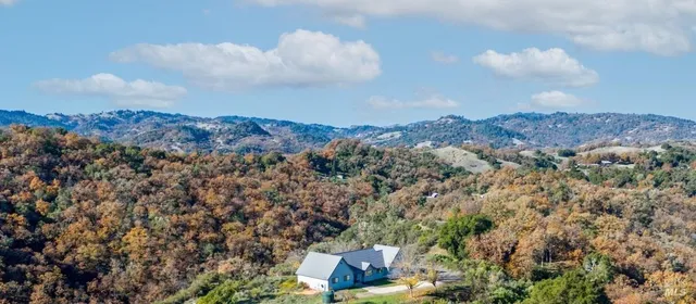 $749,900 | 725 Gold Gulch Road, Ukiah, CA 95482