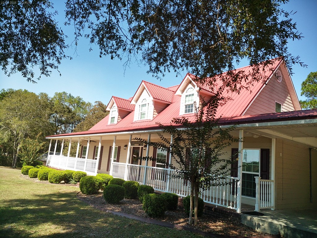 12543 Harrelson Loop Andalusia, AL 36420 - Photo 3 of 52