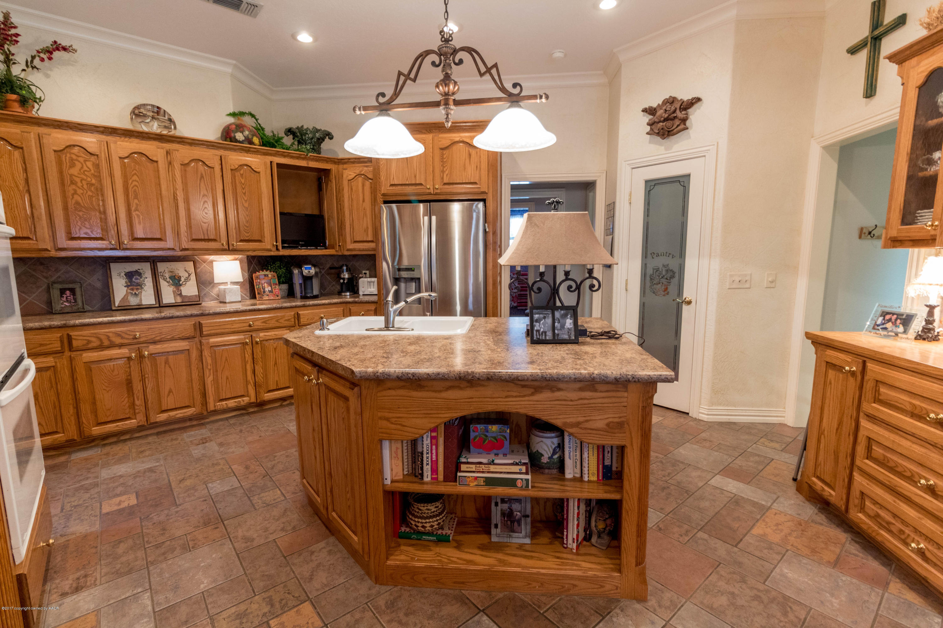 6005 Riley Elizabeth Drive Amarillo, TX 79119 - Photo 15 of 48 Kitchen
