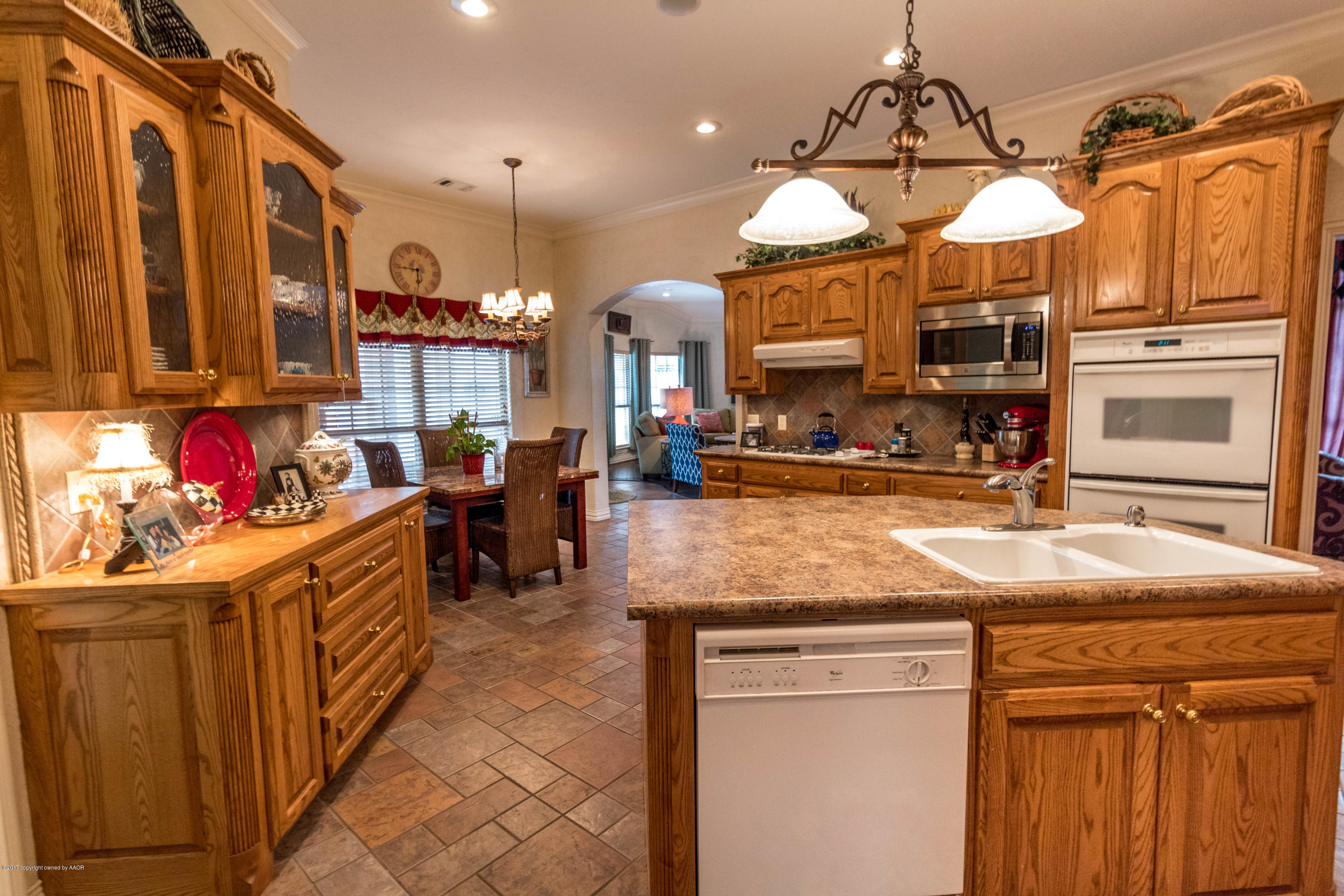 6005 Riley Elizabeth Drive Amarillo, TX 79119 - Photo 17 of 48 Kitchen