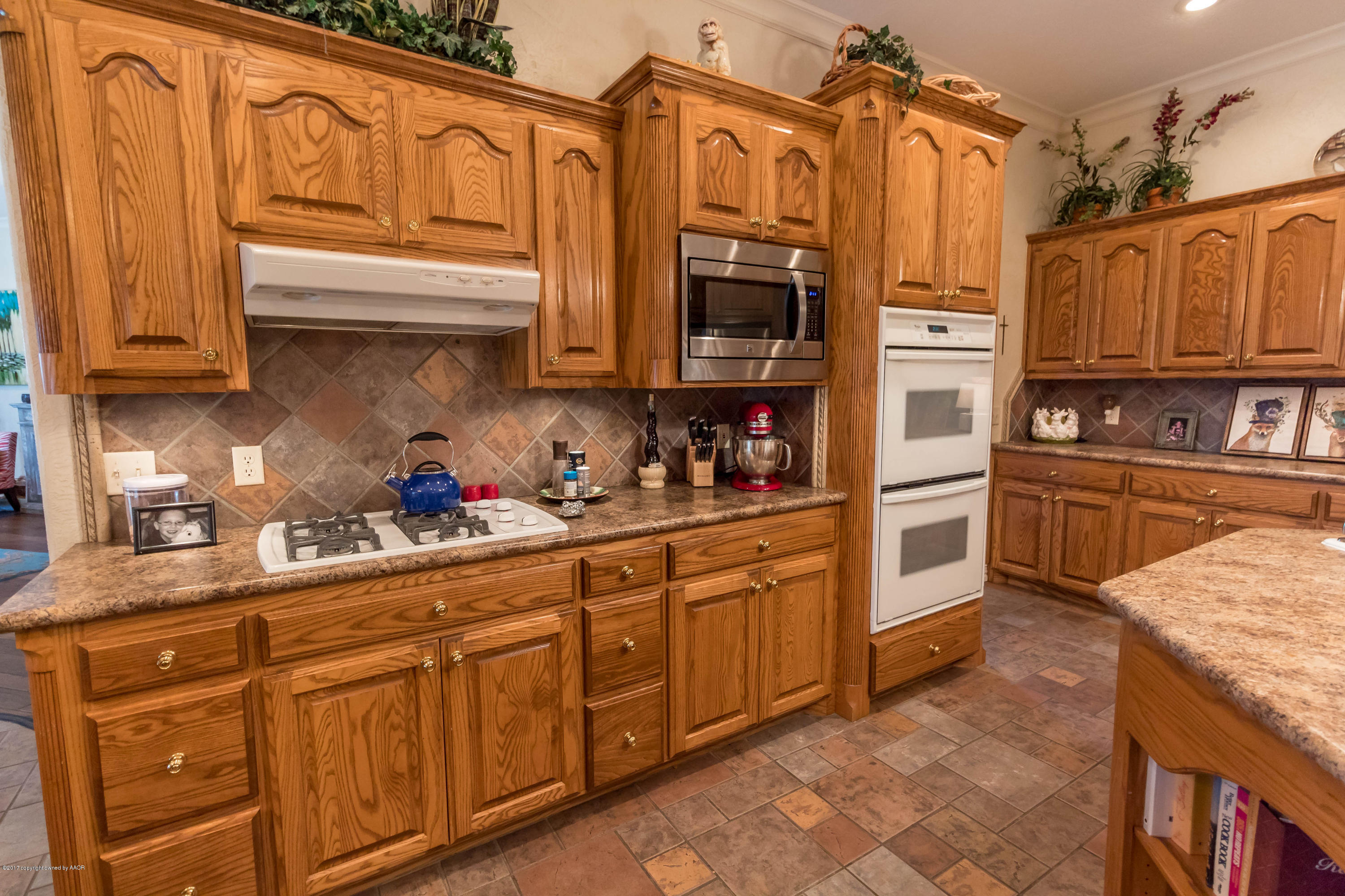6005 Riley Elizabeth Drive Amarillo, TX 79119 - Photo 18 of 48 Kitchen