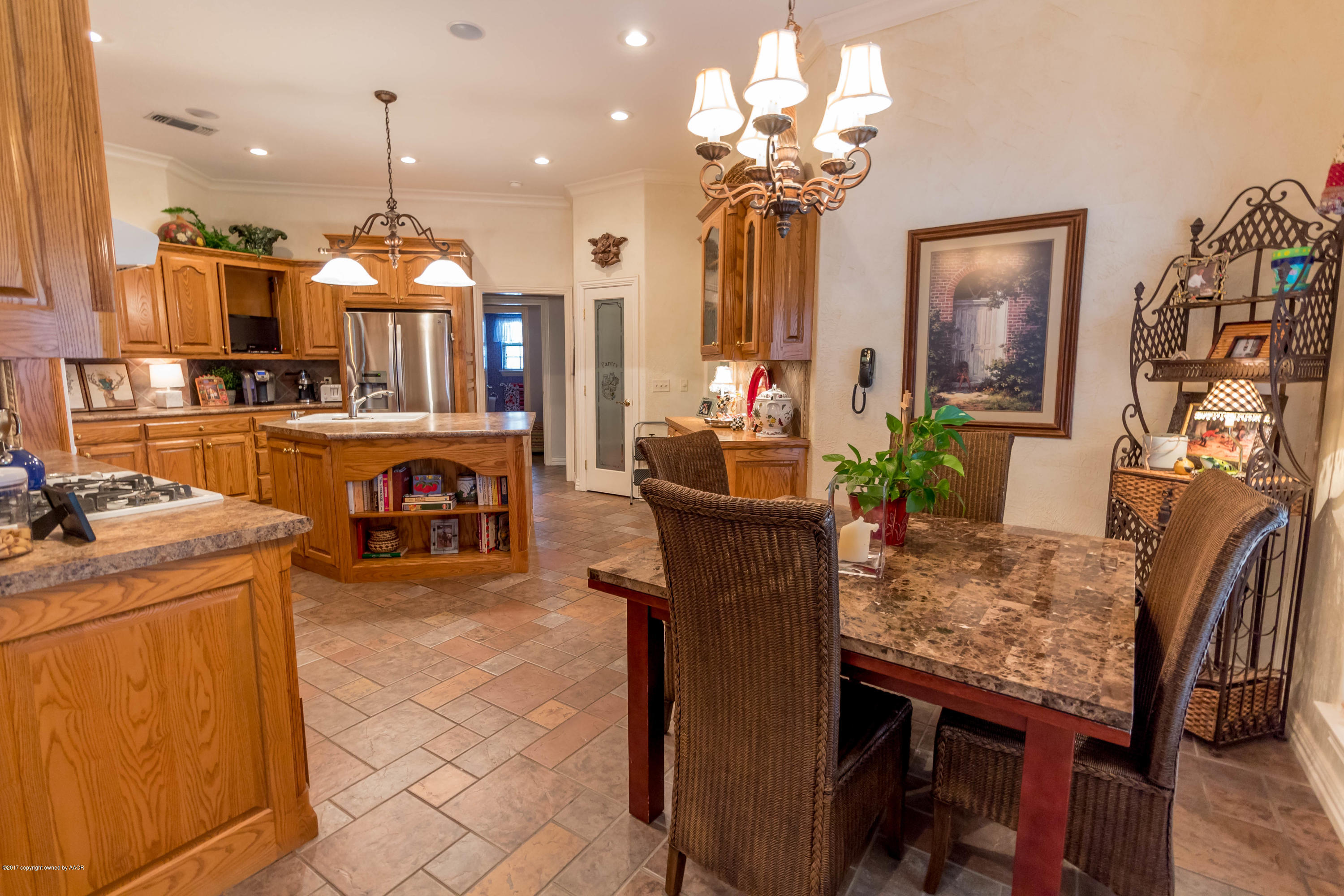 6005 Riley Elizabeth Drive Amarillo, TX 79119 - Photo 23 of 48 Kitchen / Dining Area