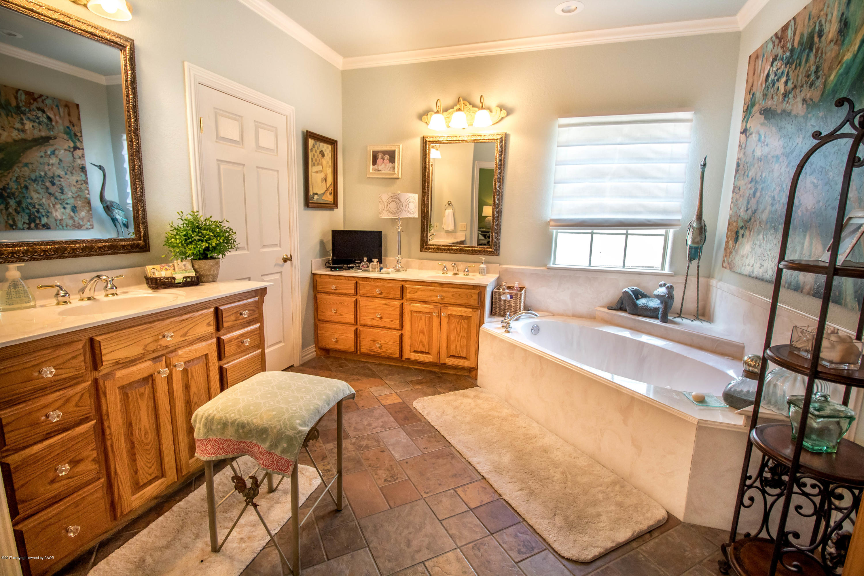 6005 Riley Elizabeth Drive Amarillo, TX 79119 - Photo 29 of 48 Master Bath