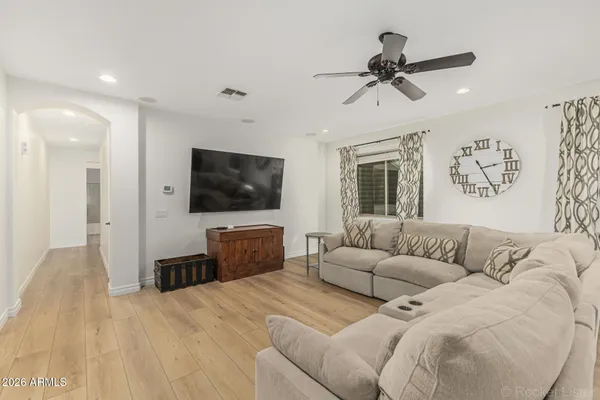 $999,000 | 1397 East Glacier Place, Chandler, AZ 85249