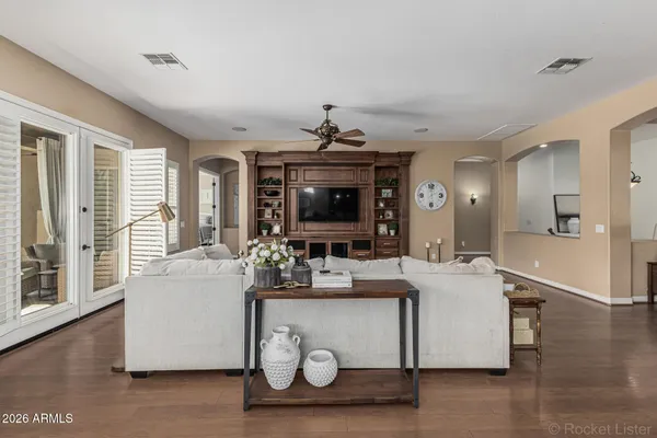 $999,000 | 1397 East Glacier Place, Chandler, AZ 85249