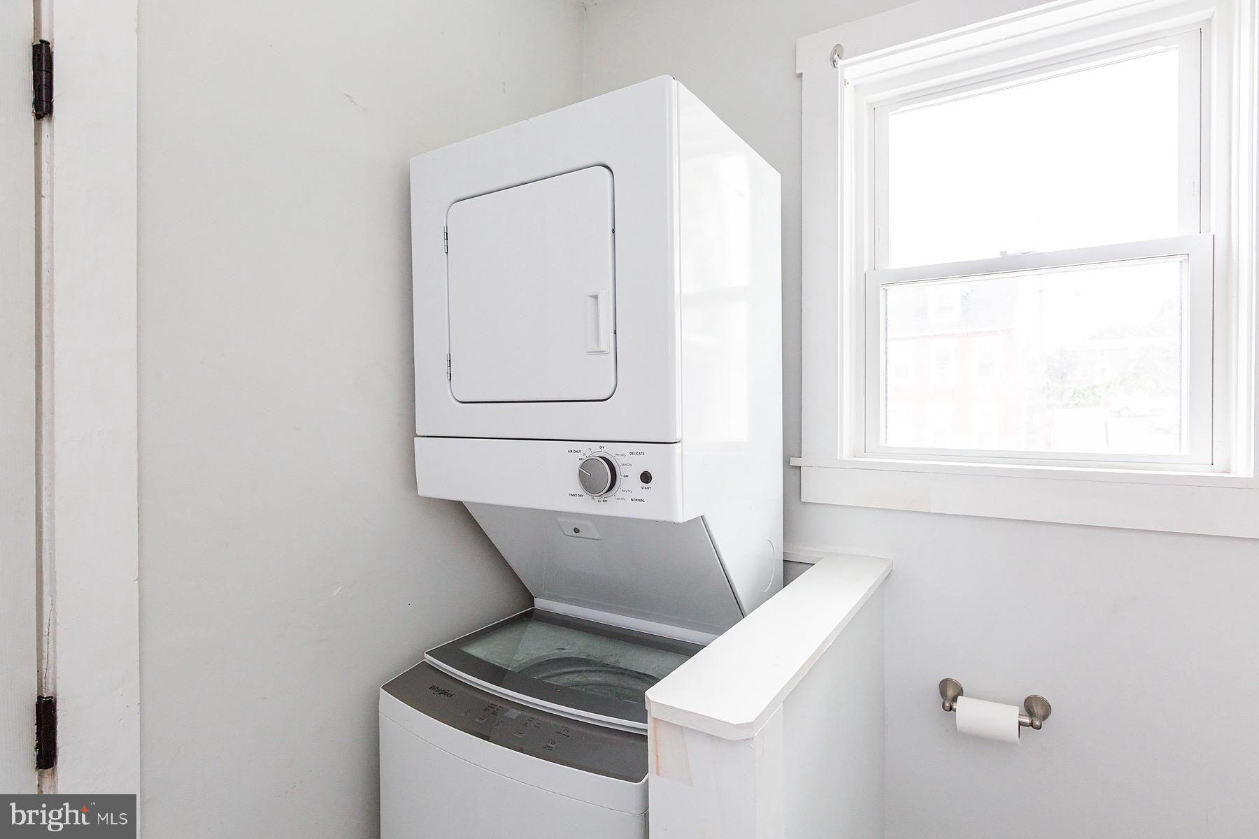 138 Laurel Street Lancaster, PA 17603 - Photo 19 of 42 a room with a window and a washer