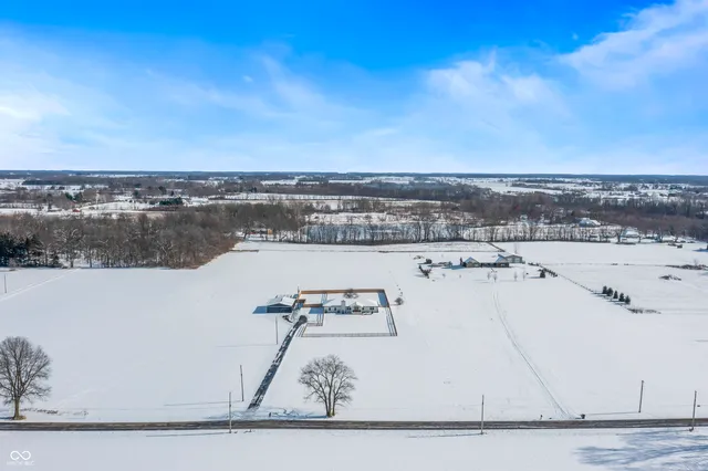 $695,000 | 10274 South 400 West, Pendleton, IN 46064