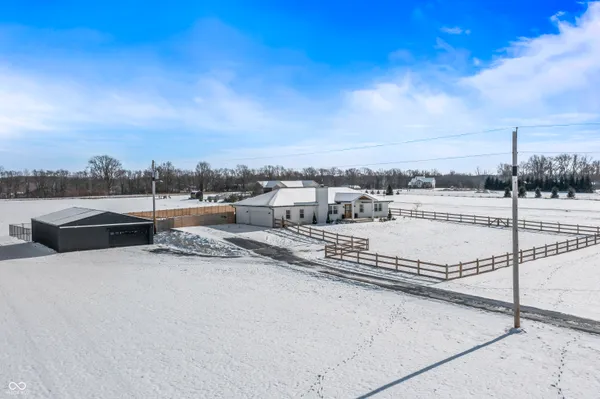 $689,000 | 10274 South 400 West, Pendleton, IN 46064