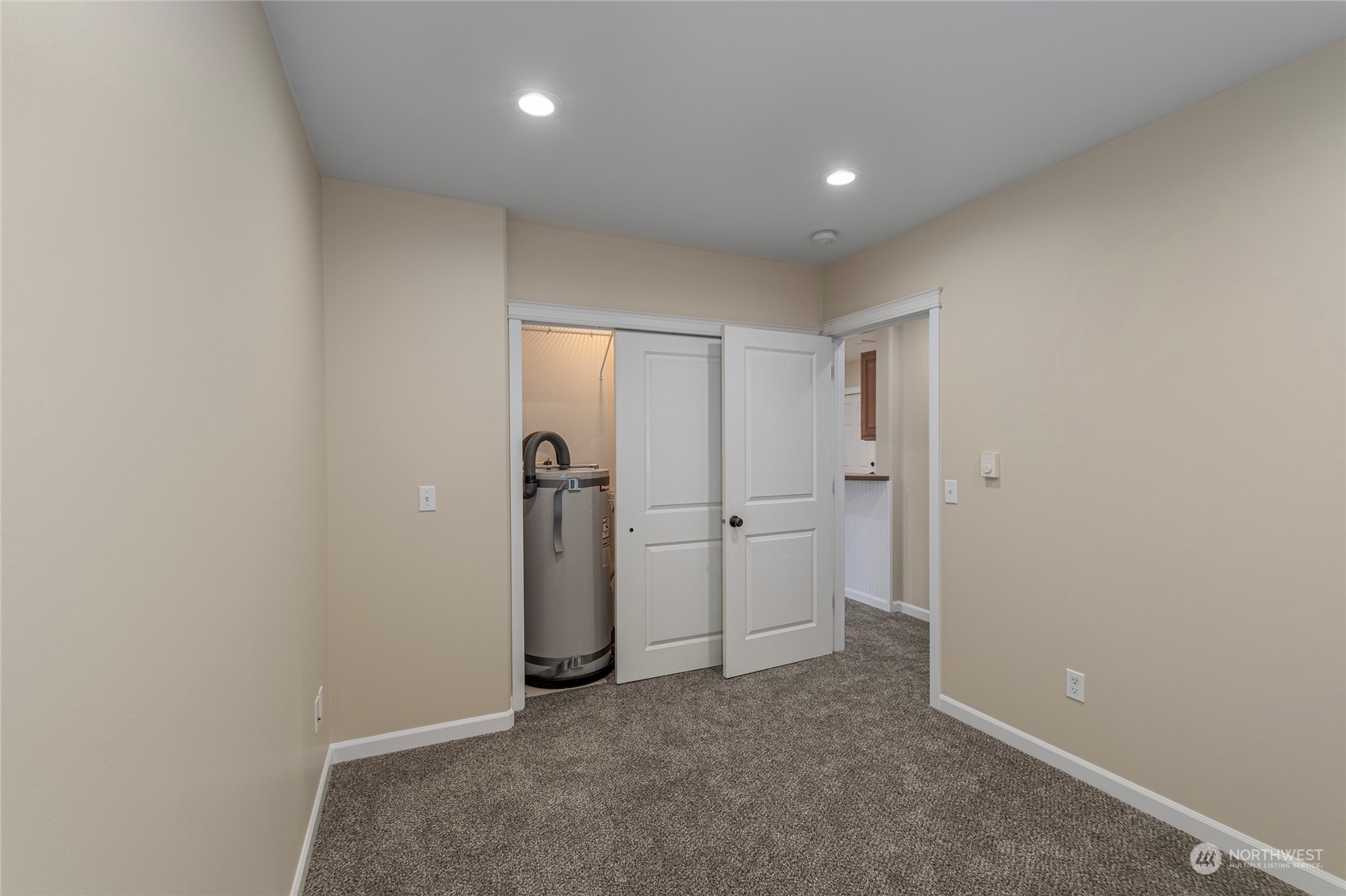 1201 Monitor Avenue Wenatchee, WA 98801 - Photo 16 of 24 a view of an empty room