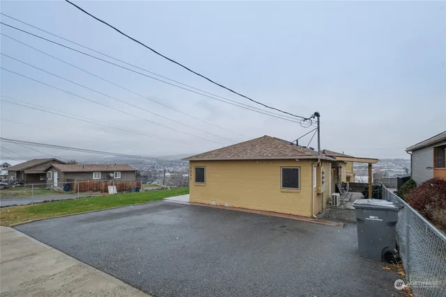 $1,450,480 | 1201 Monitor Avenue, Wenatchee, WA 98801
