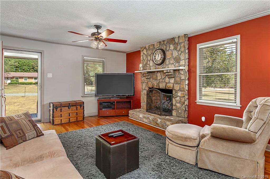 2315 Primm Road Charlotte, NC 28216 - Photo 13 of 25 Gallery Image 13