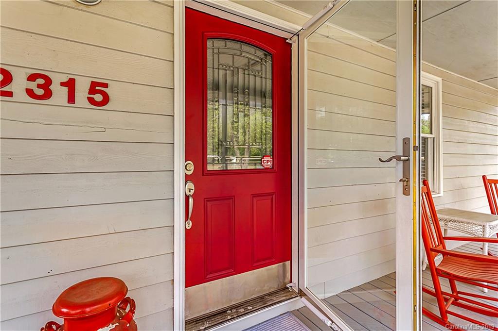 2315 Primm Road Charlotte, NC 28216 - Photo 4 of 25 Gallery Image 4