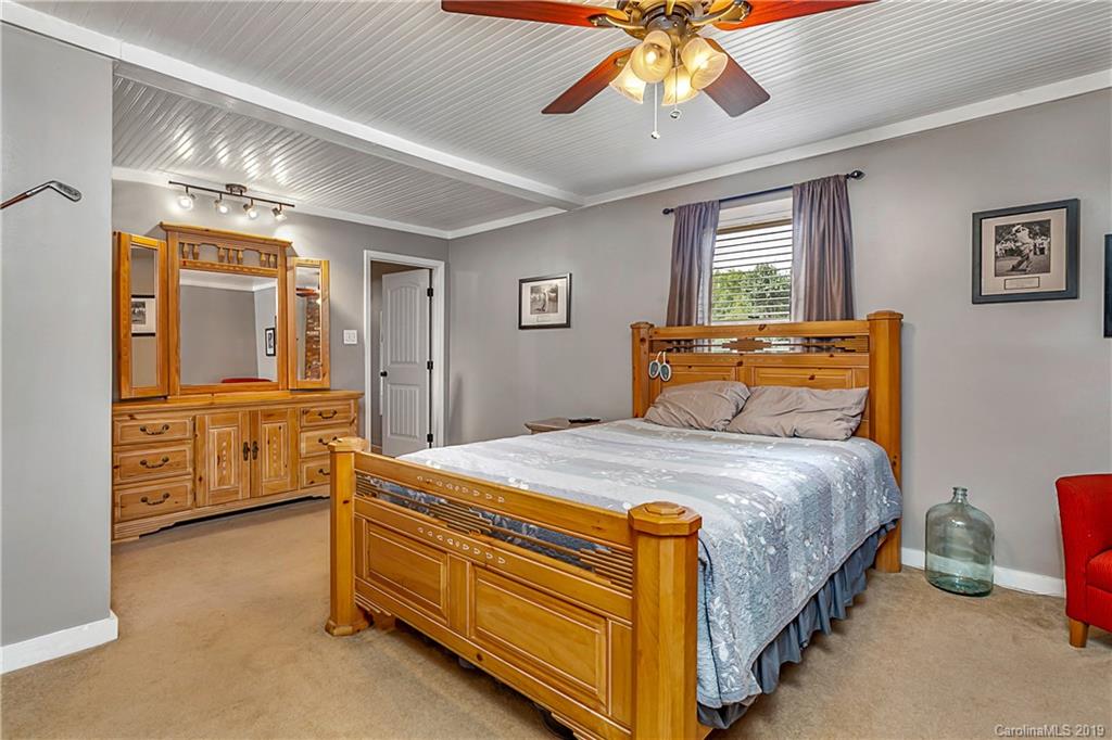 2315 Primm Road Charlotte, NC 28216 - Photo 7 of 25 Gallery Image 7