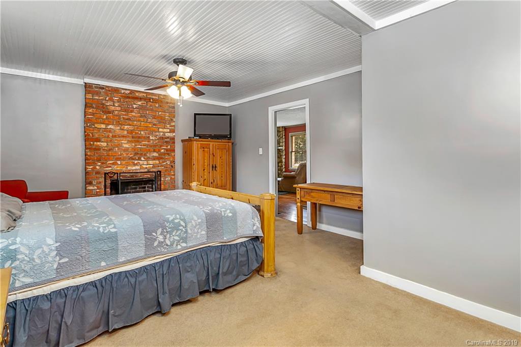 2315 Primm Road Charlotte, NC 28216 - Photo 8 of 25 Gallery Image 8