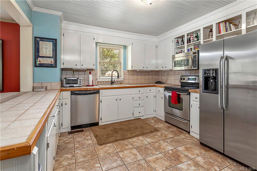 2315 Primm Road Charlotte, NC 28216 - Photo 10 of 25 Gallery Image 10