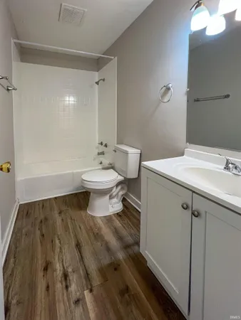 $1,800,000 | 1410 East Jefferson Street, Franklin, IN 46131