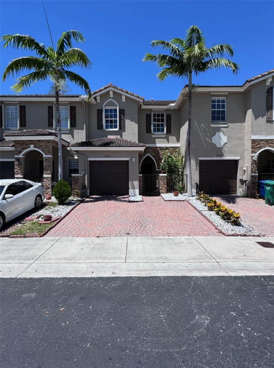 22372 Southwest 89th Path Cutler Bay, FL 33190 - Photo 2 of 16