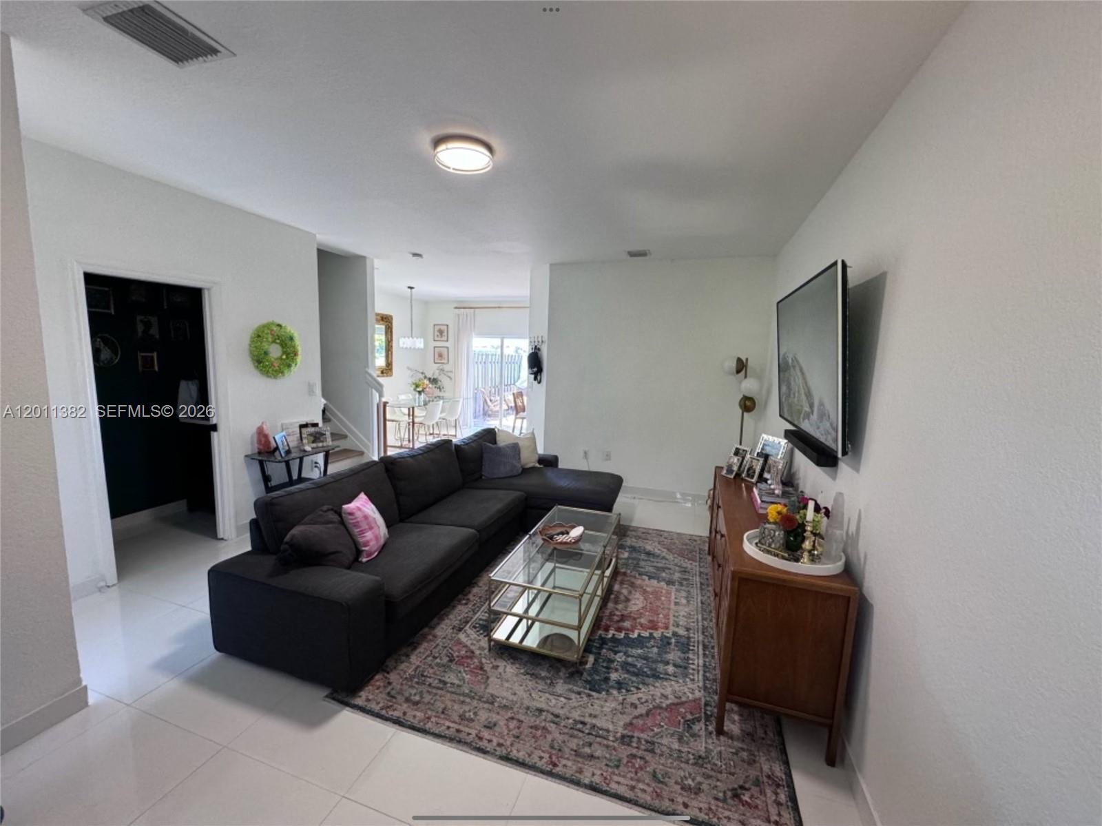 22372 Southwest 89th Path Cutler Bay, FL 33190 - Photo 3 of 16