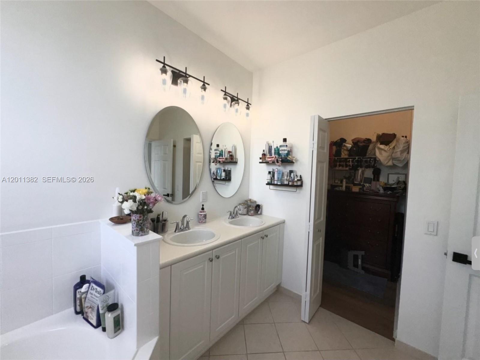 22372 Southwest 89th Path Cutler Bay, FL 33190 - Photo 10 of 16