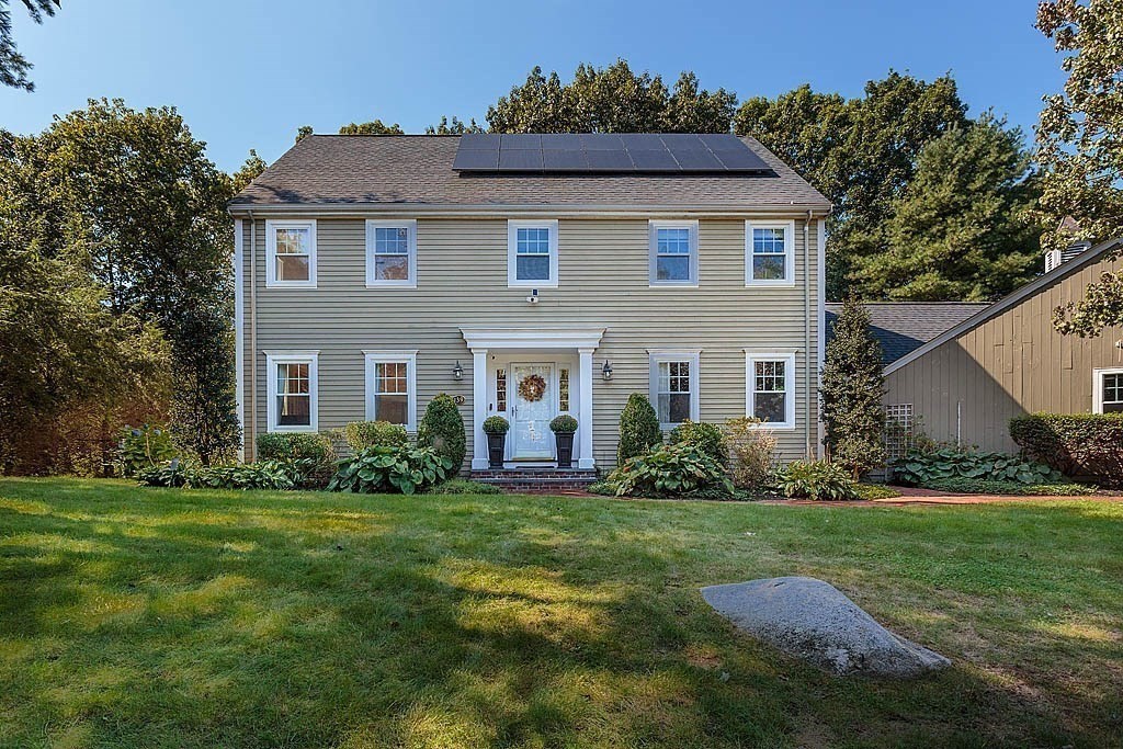 139 Gerald Road Milton, MA 02186 - Photo 3 of 41 Gallery Image 3