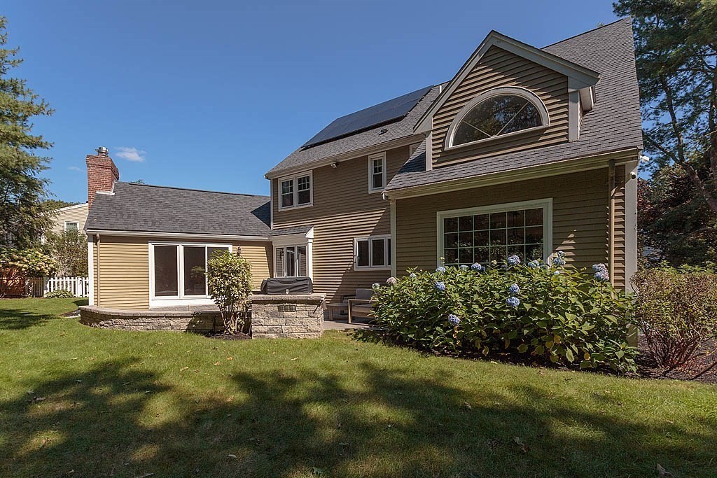 139 Gerald Road Milton, MA 02186 - Photo 6 of 41 Gallery Image 6