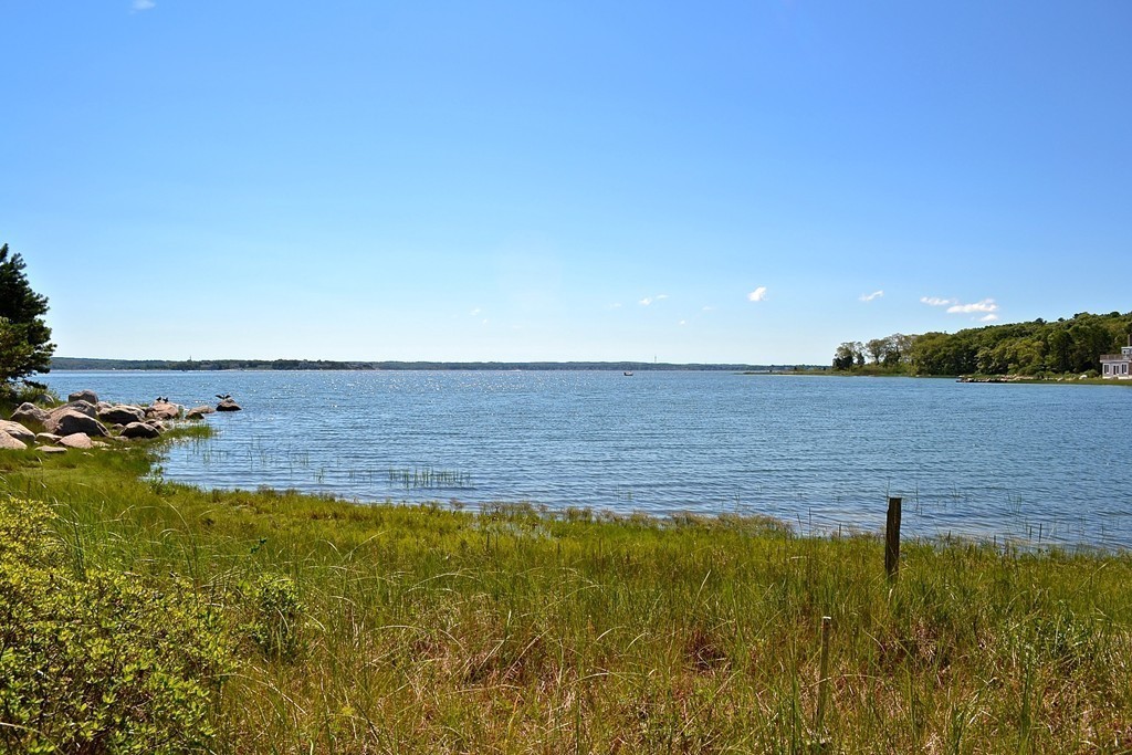 218 Great Neck Road Wareham, MA 02571 - Photo 23 of 26 Gallery Image 23
