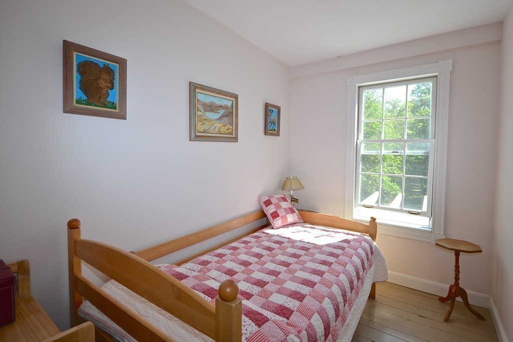 218 Great Neck Road Wareham, MA 02571 - Photo 10 of 26 Gallery Image 10