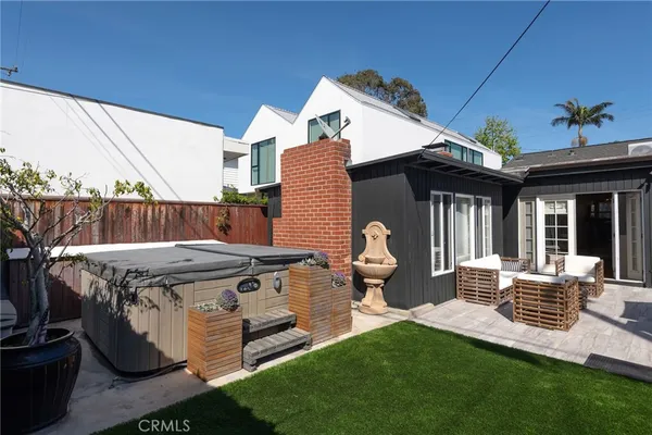 $2,799,000 | 3013 Oak Avenue, Manhattan Beach, CA 90266