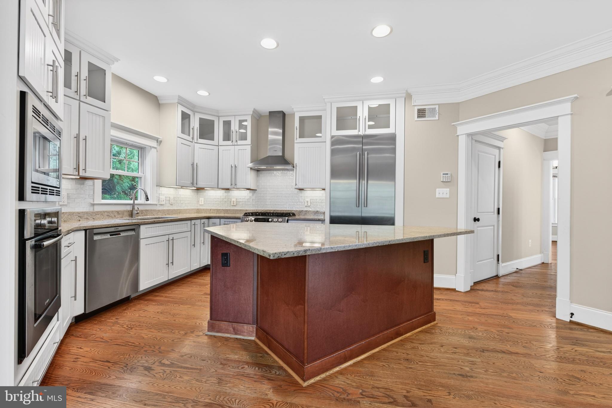 2134 Haycock Road Falls Church, VA 22043 - Photo 15 of 41 Gallery Image 15