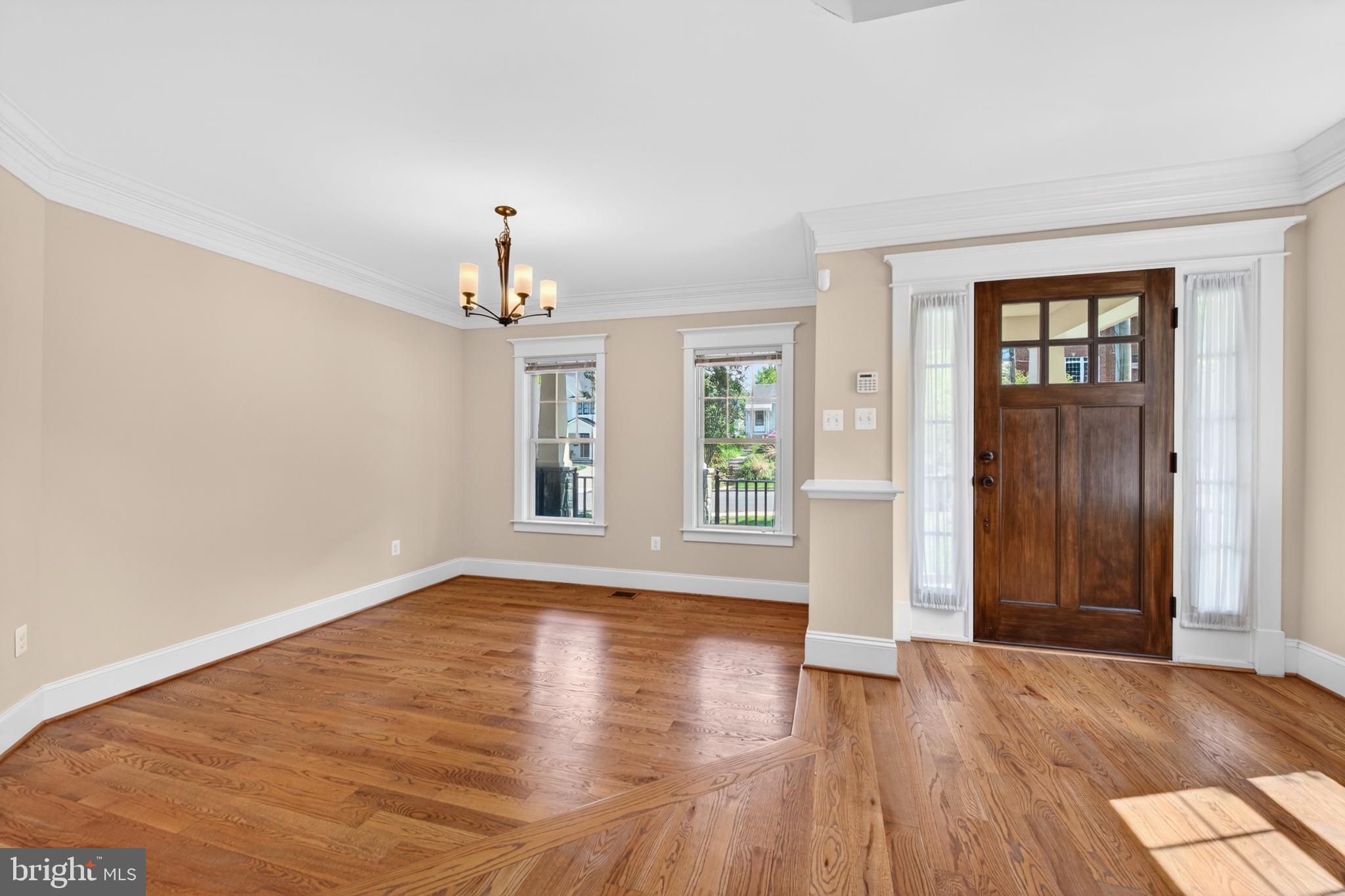 2134 Haycock Road Falls Church, VA 22043 - Photo 3 of 41 Gallery Image 3
