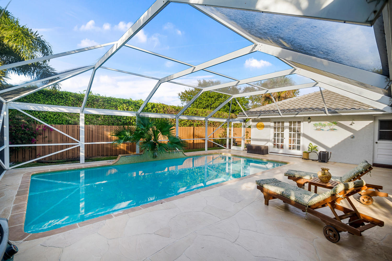 1 Lethington Road Palm Beach Gardens, FL 33418 - Photo 25 of 26 1 Lethington Rd-large-026-020-Pool-1500x
