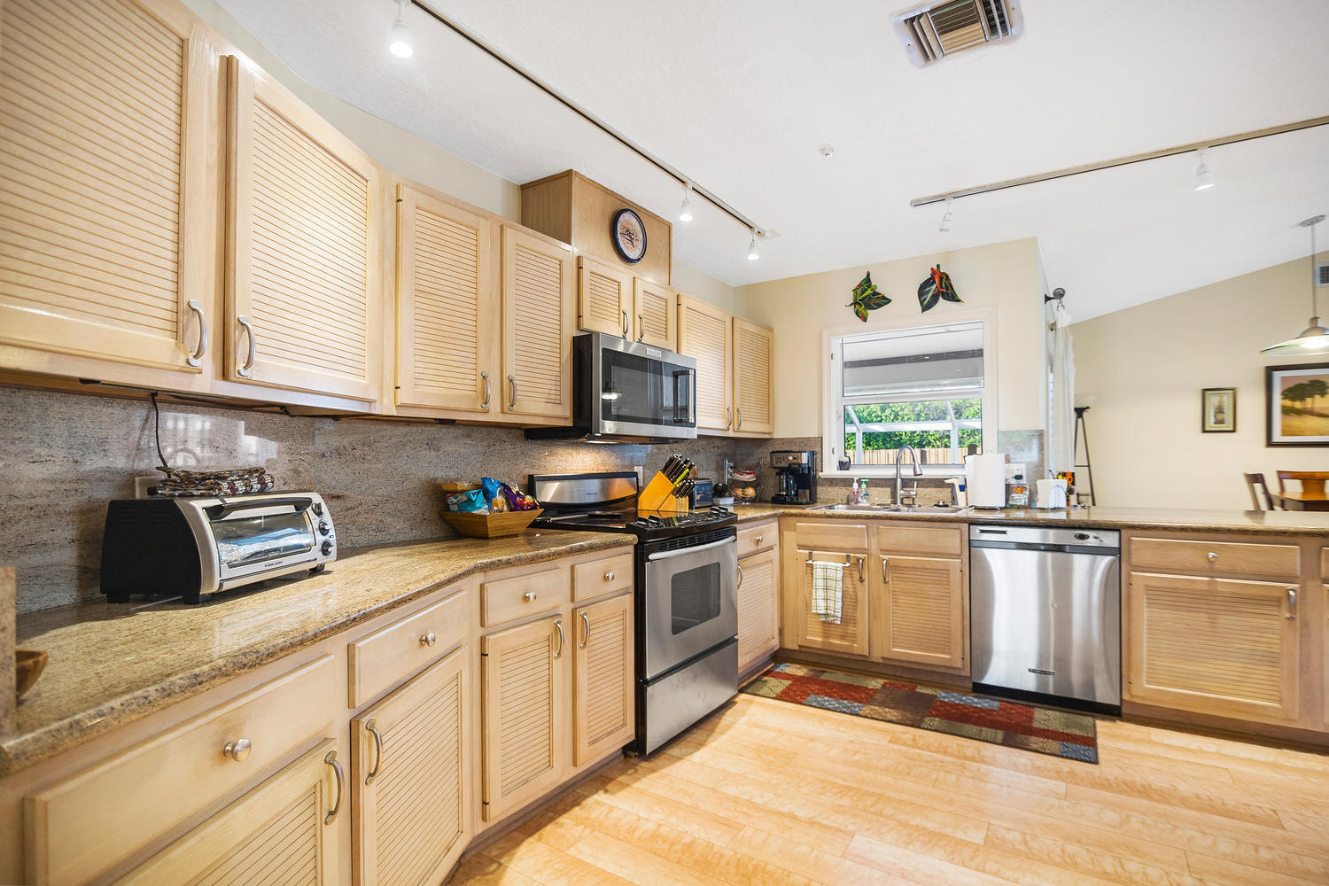 1 Lethington Road Palm Beach Gardens, FL 33418 - Photo 9 of 26 1 Lethington Rd-large-015-014-Kitchen-15