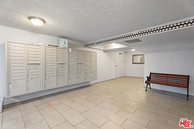 $449,000 | 2507 East 15th Street, Unit 305, Long Beach, CA 90804