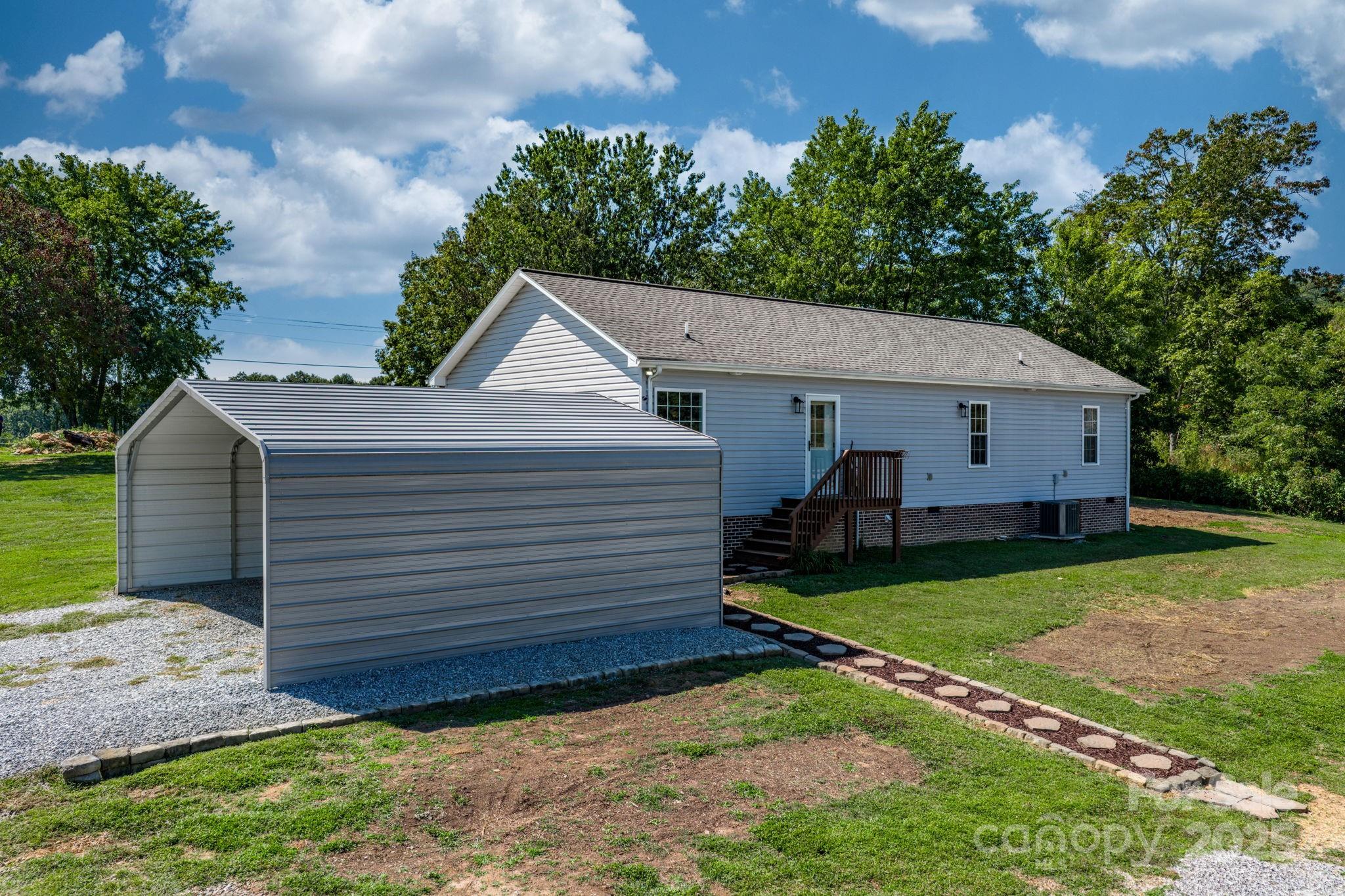 2680 Campground Road Granite Falls, NC 28630 - Photo 27 of 38 Gallery Image 27