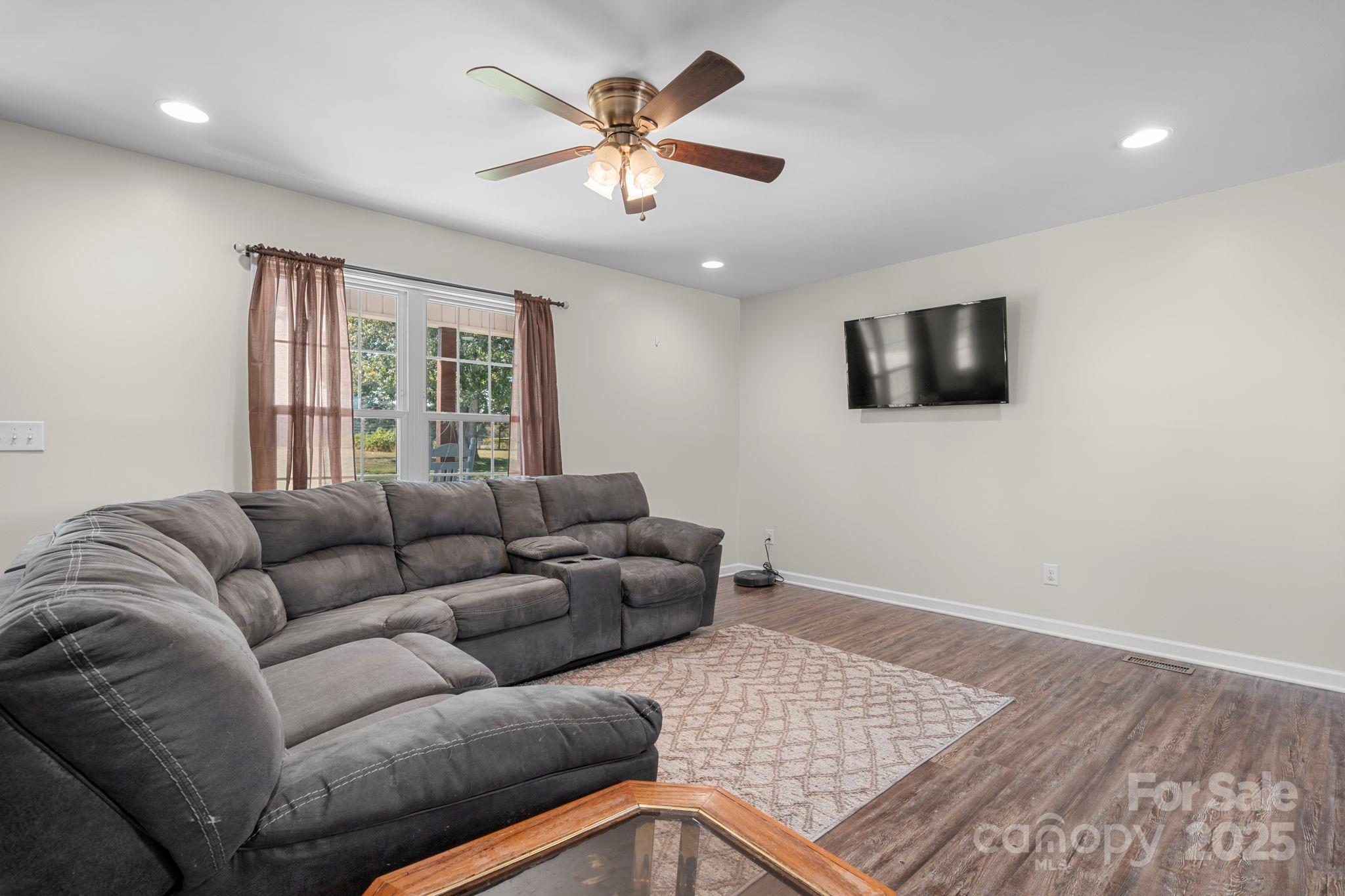 2680 Campground Road Granite Falls, NC 28630 - Photo 4 of 38 Gallery Image 4