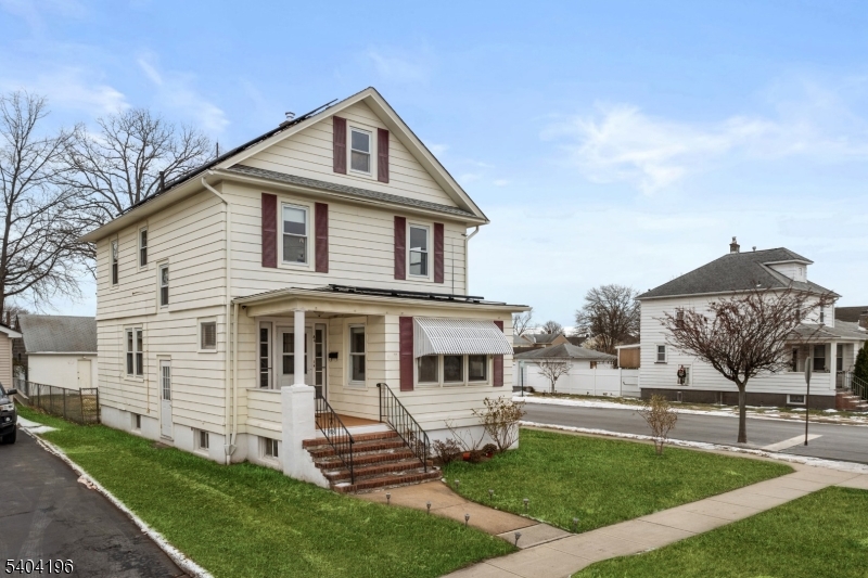 84 2nd Avenue Raritan, NJ 08869 - Photo 2 of 34