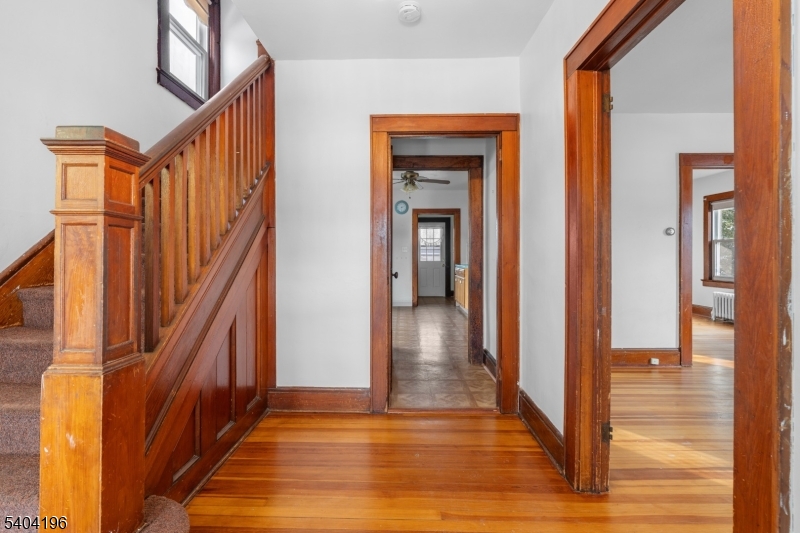 84 2nd Avenue Raritan, NJ 08869 - Photo 4 of 34