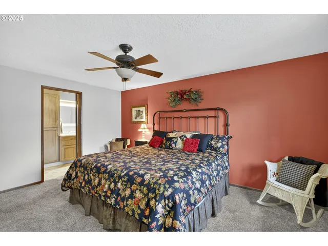 $625,000 | 187 Northeast 14th Avenue, Canby, OR 97013