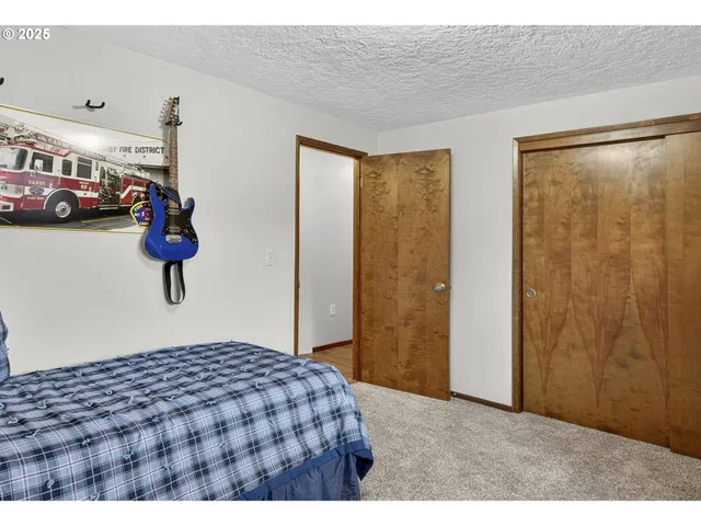 $625,000 | 187 Northeast 14th Avenue, Canby, OR 97013