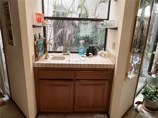 $875,000 | 2733 North Vista Knoll Road, Orange, CA 92867