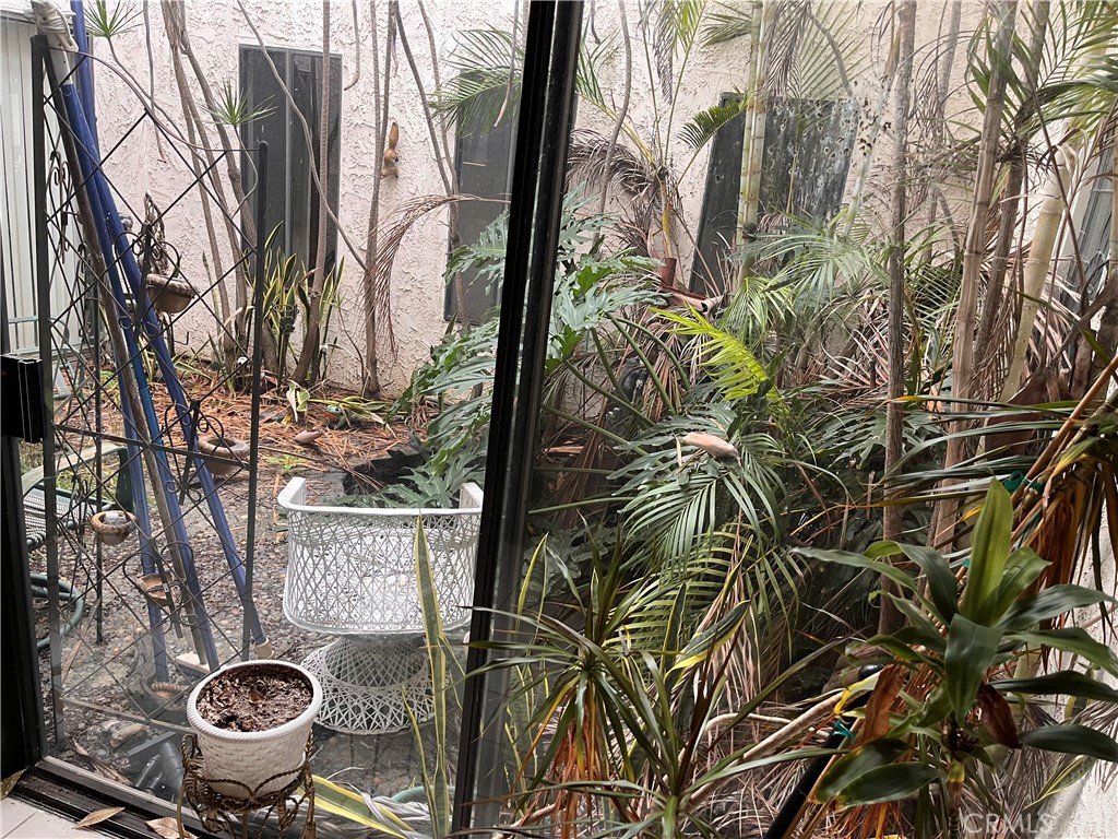 2733 North Vista Knoll Road Orange, CA 92867 - Photo 9 of 10