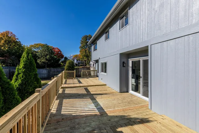 $649,900 | 380 Ventura Club Drive, Roselle, IL 60172