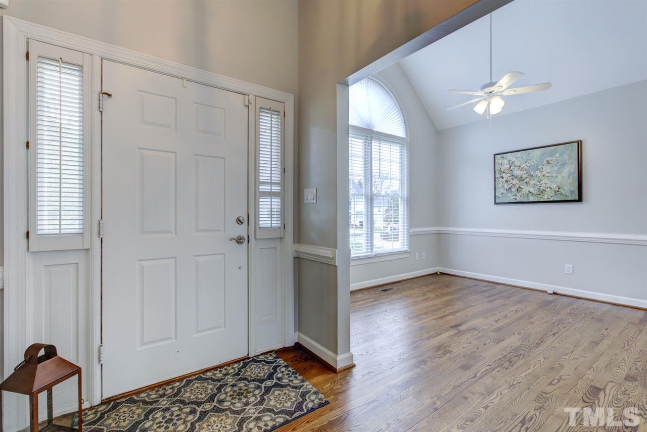 5229 Fairmead Circle Raleigh, NC 27613 - Photo 3 of 30
