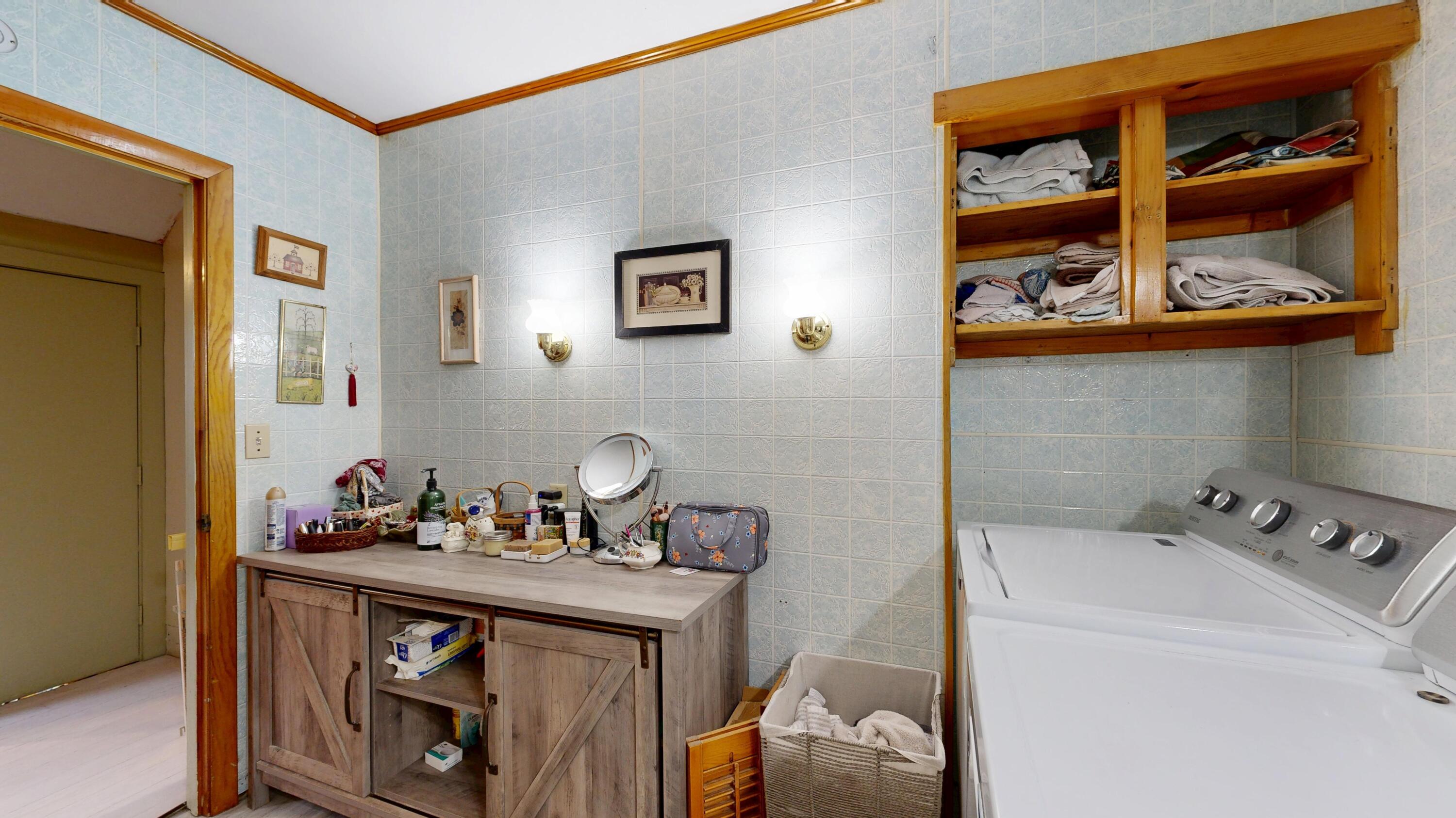 41 Monroe Street Augusta, ME 04330 - Photo 13 of 33 41-Monroe-Street-10302025_104158