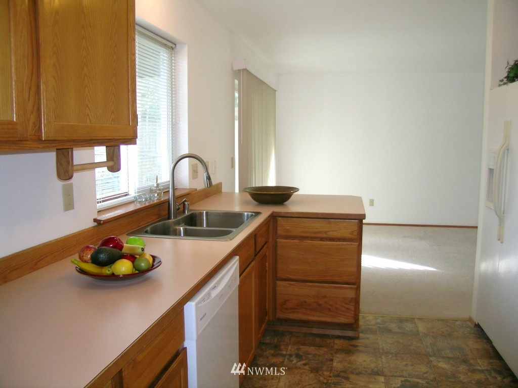 7336 East Collins Road Port Orchard, WA 98366 - Photo 10 of 17 Gallery Image 10