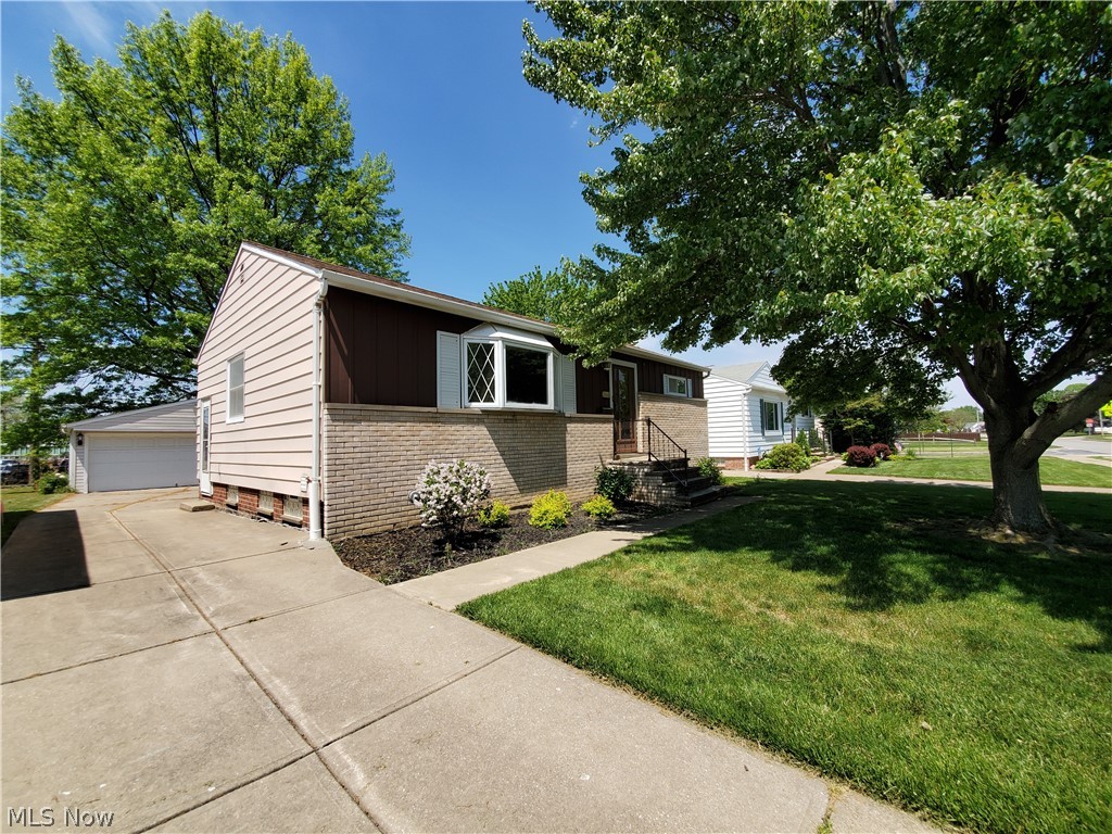 796 Pendley Road Willowick, OH 44095 - Photo 1 of 34 Gallery Image 1