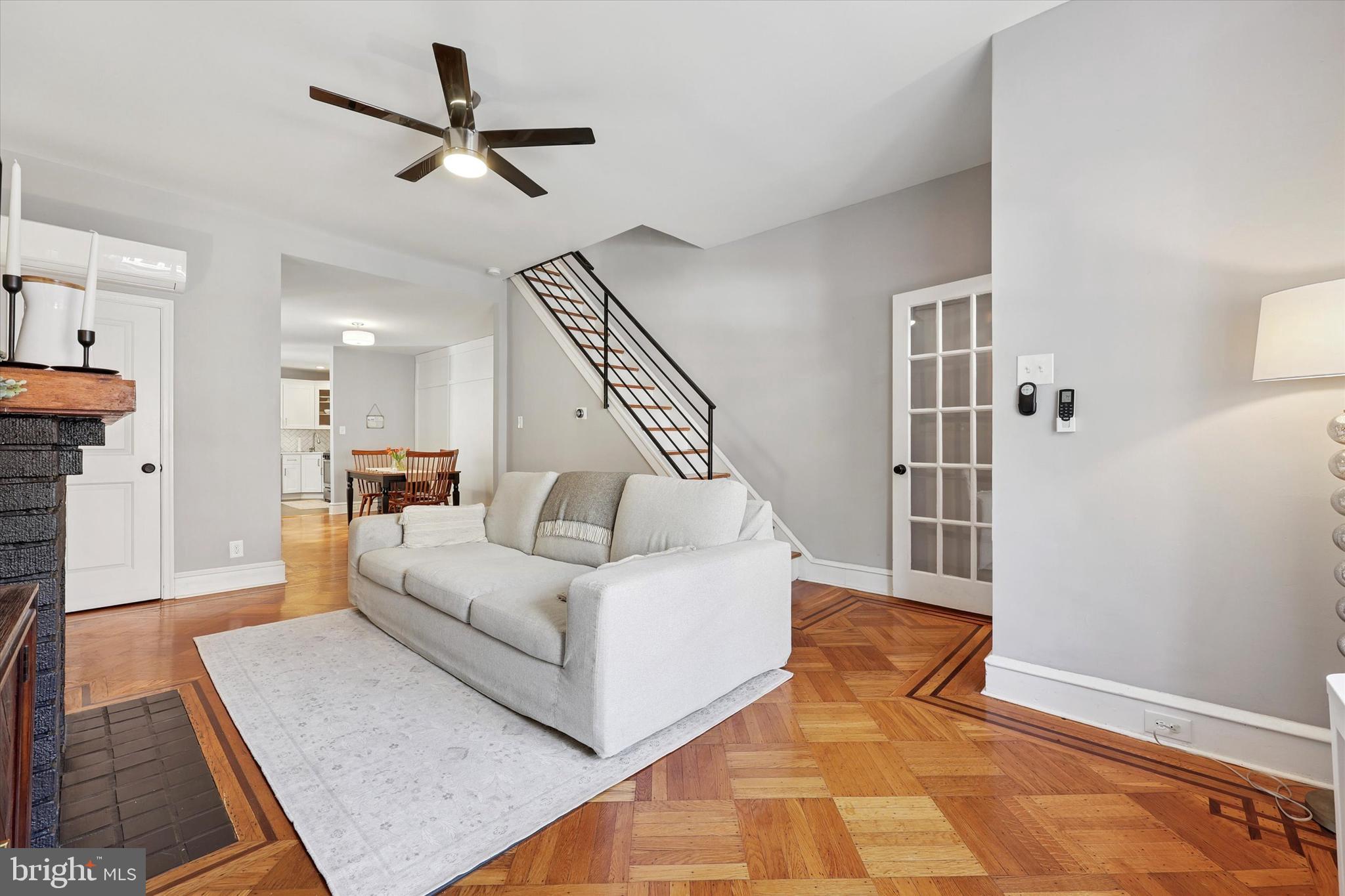 Gorgeous hardwood floors!