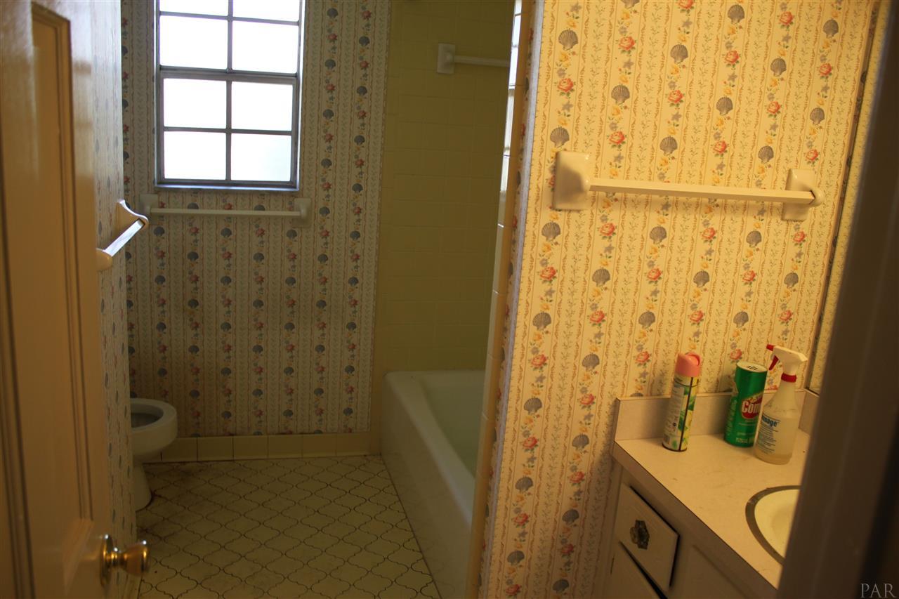 1630 West 9 & Half Mile Road Cantonment, FL 32533 - Photo 19 of 42 Gallery Image 19