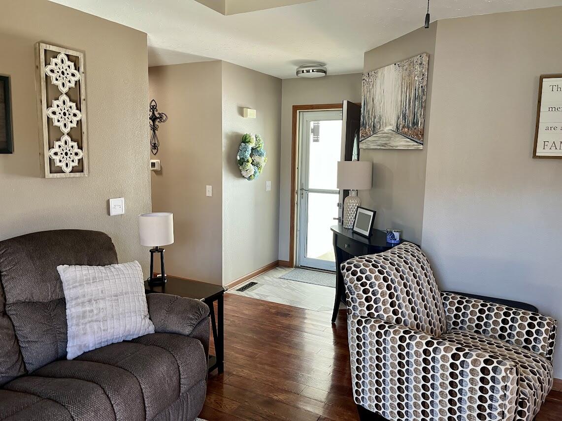 201 Prairie Lane Monett, MO 65708 - Photo 13 of 22 Entry